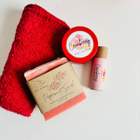 Holiday Cheer Gift Set – Cranberry & Peppermint Bliss 🍒❄️
