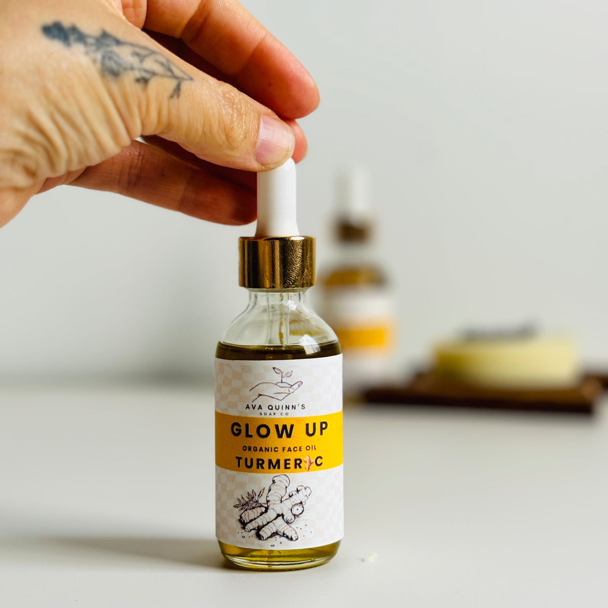 Golden Glow Turmeric Face Oil with Carrot Seed SPF | Natural Radiance Boost